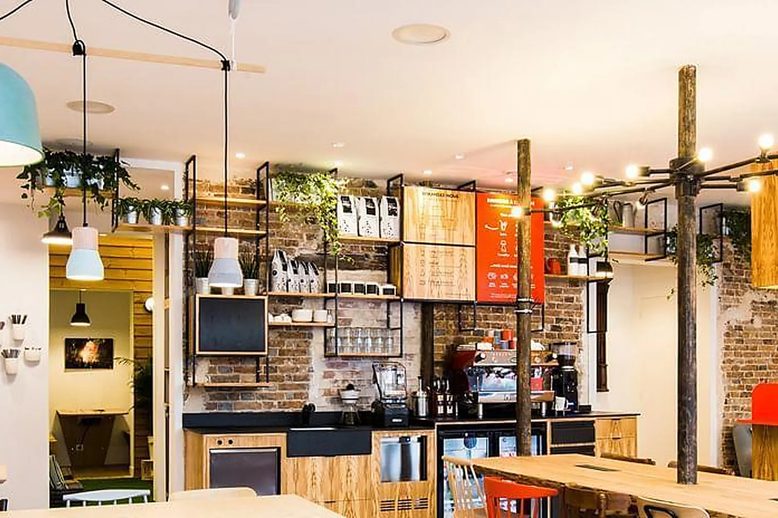 Lieux événementiels, AFTERPLACE RÉPUBLIQUE