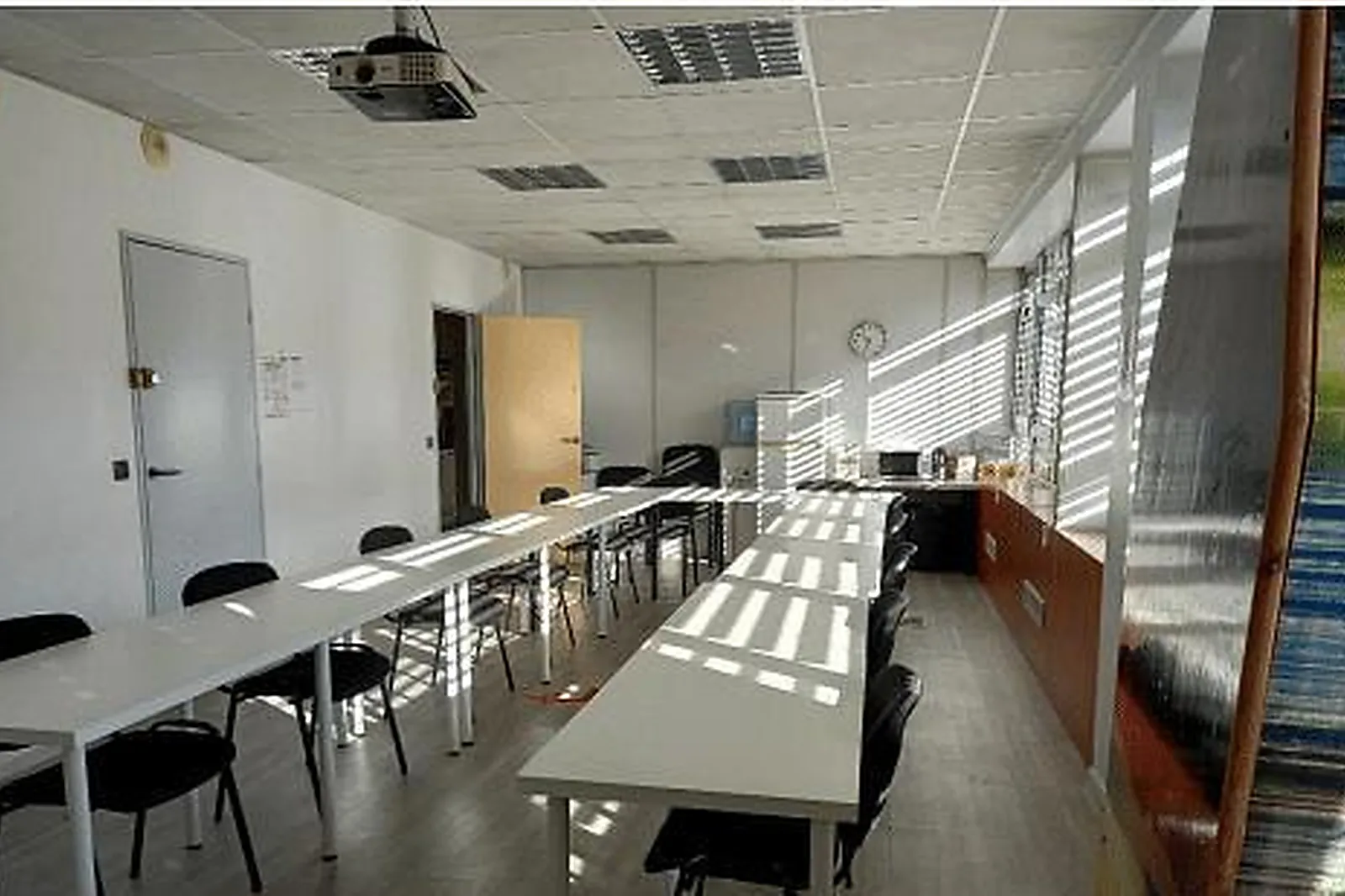 Lieux événementiels, AGENCE NOVA FORMATION ISSOIRE