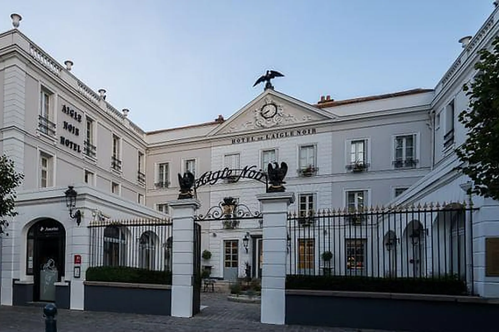Lieux événementiels, AIGLE NOIR FONTAINEBLEAU - MGALLERY