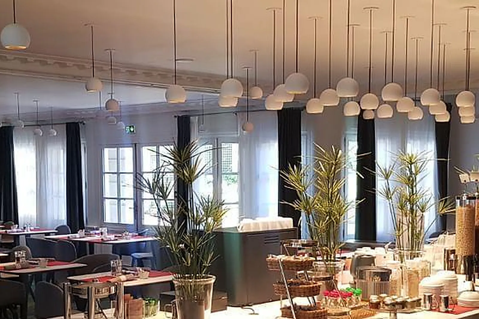 Lieux événementiels, AIGLE NOIR FONTAINEBLEAU - MGALLERY