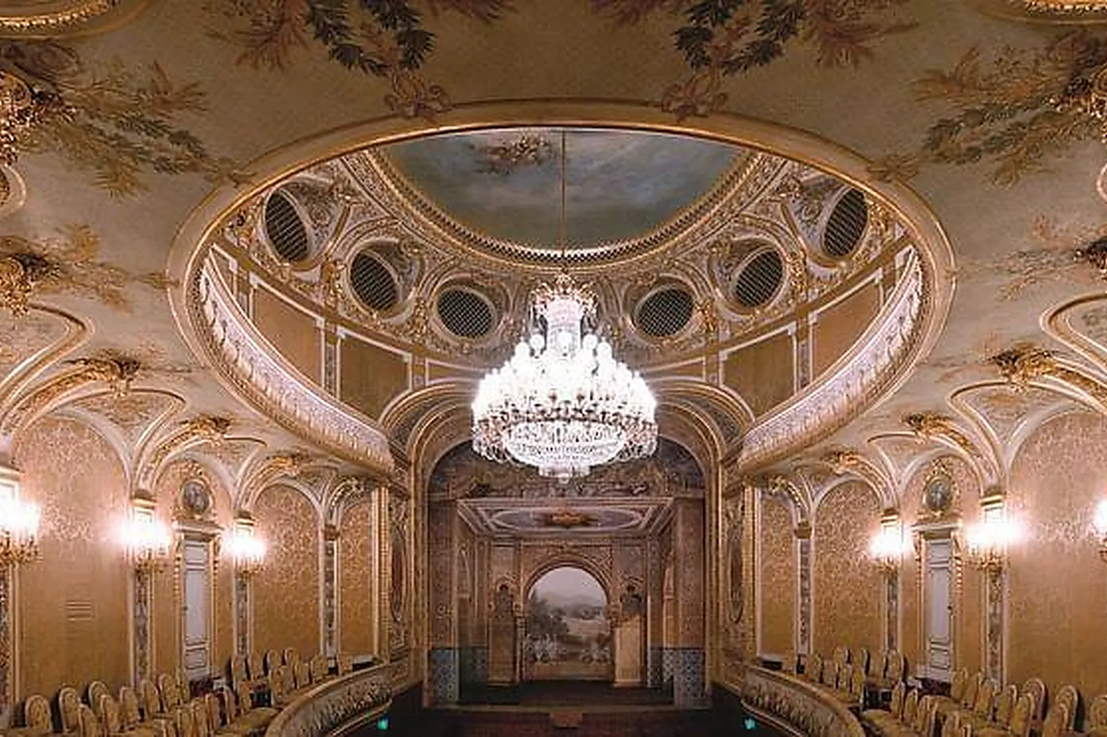 Lieux événementiels, AIGLE NOIR FONTAINEBLEAU - MGALLERY