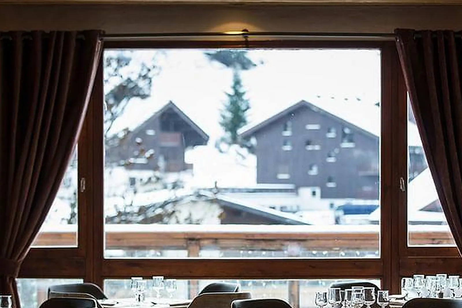 Lieux événementiels, L'APPARTEMENT KZN