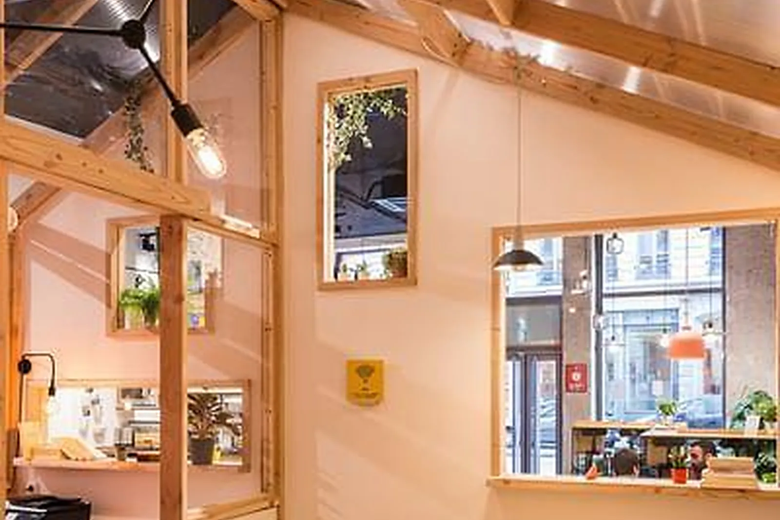 Lieux événementiels, ANTICAFÉ LYON