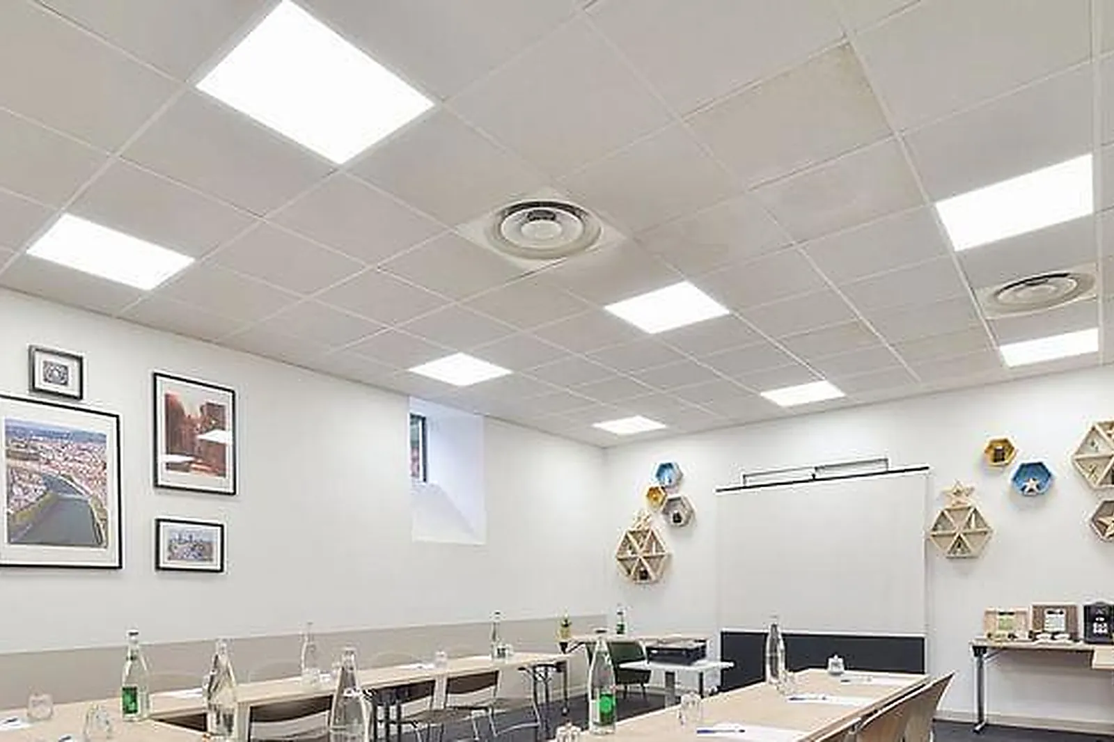 Lieux événementiels, SHERLOCK BAR