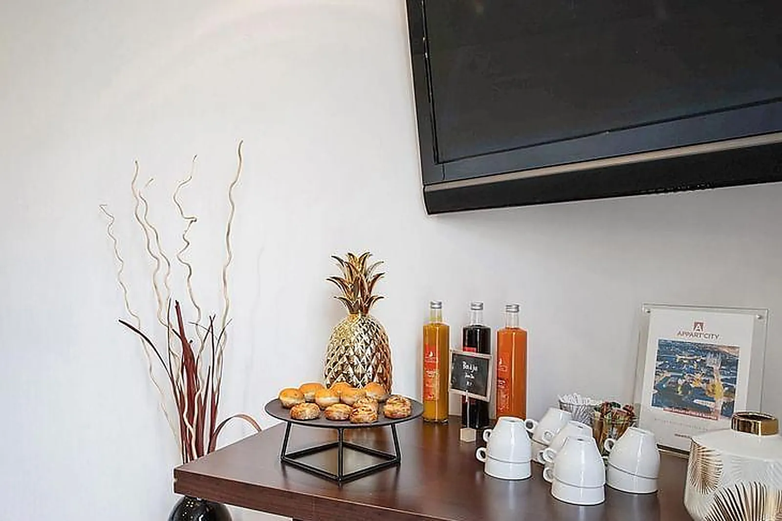 Lieux événementiels, SALLE DE RÉUNION À BEZANNES