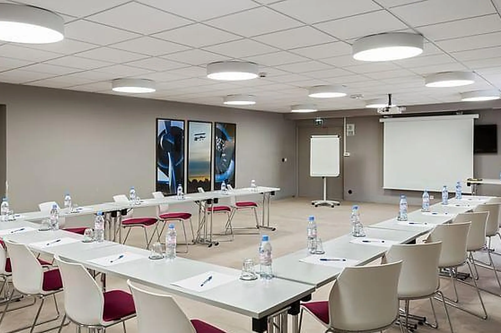 Lieux événementiels, HÔTEL-RESTAURANT CAMPANILE BOBIGNY***