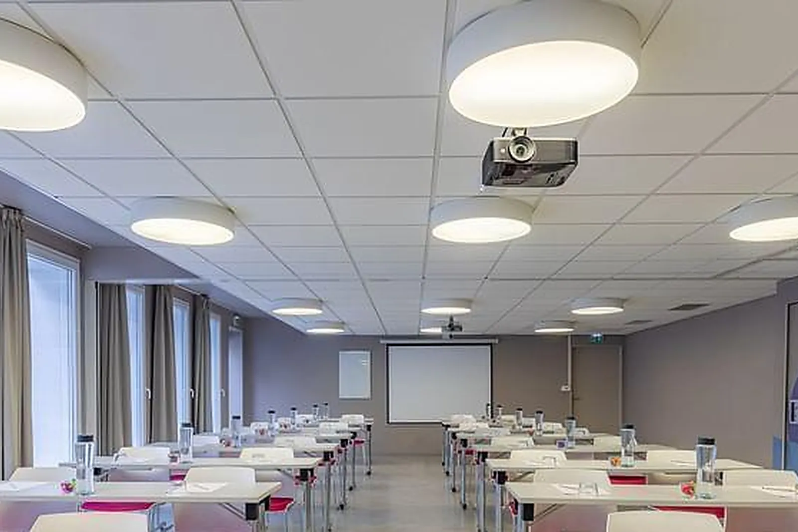 Lieux événementiels, HÔTEL-RESTAURANT CAMPANILE BOBIGNY***