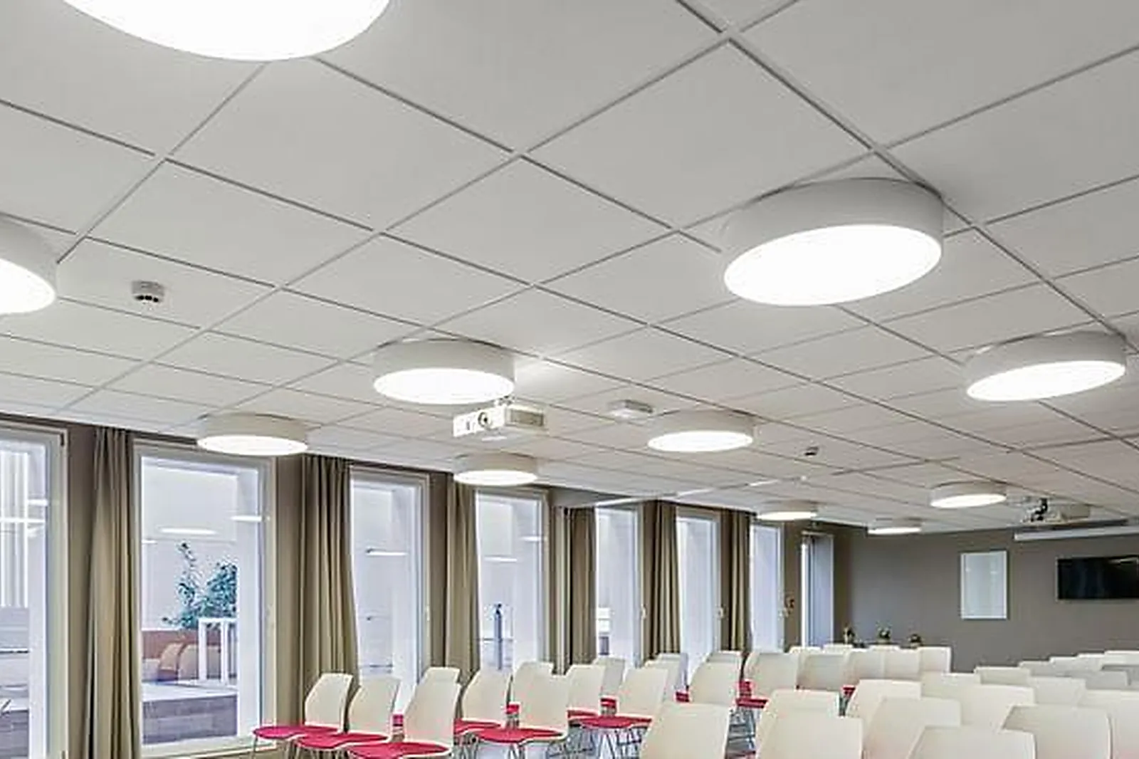 Lieux événementiels, HÔTEL-RESTAURANT CAMPANILE BOBIGNY***