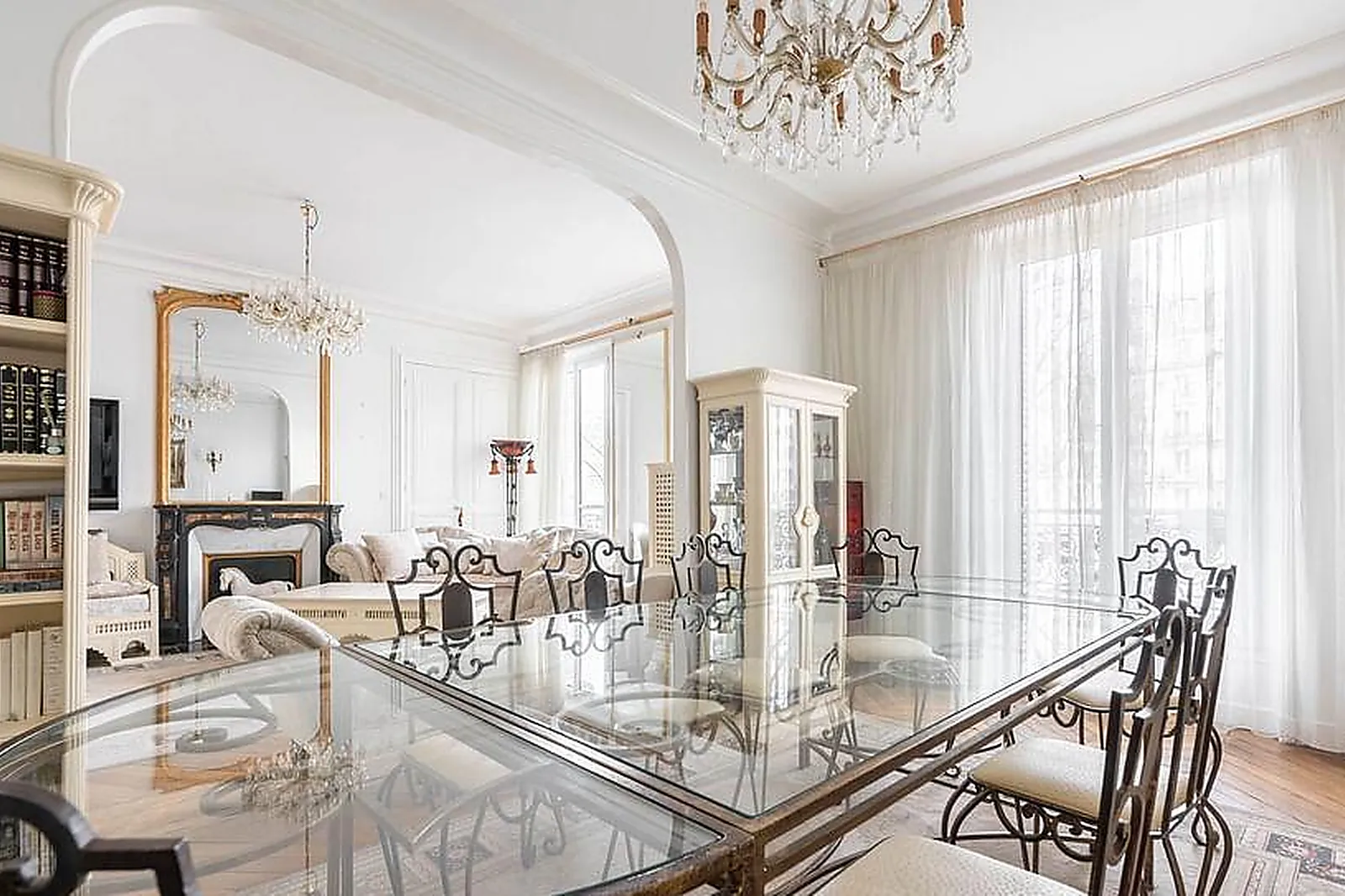 Lieux événementiels, LE POINT DE REPÈRE