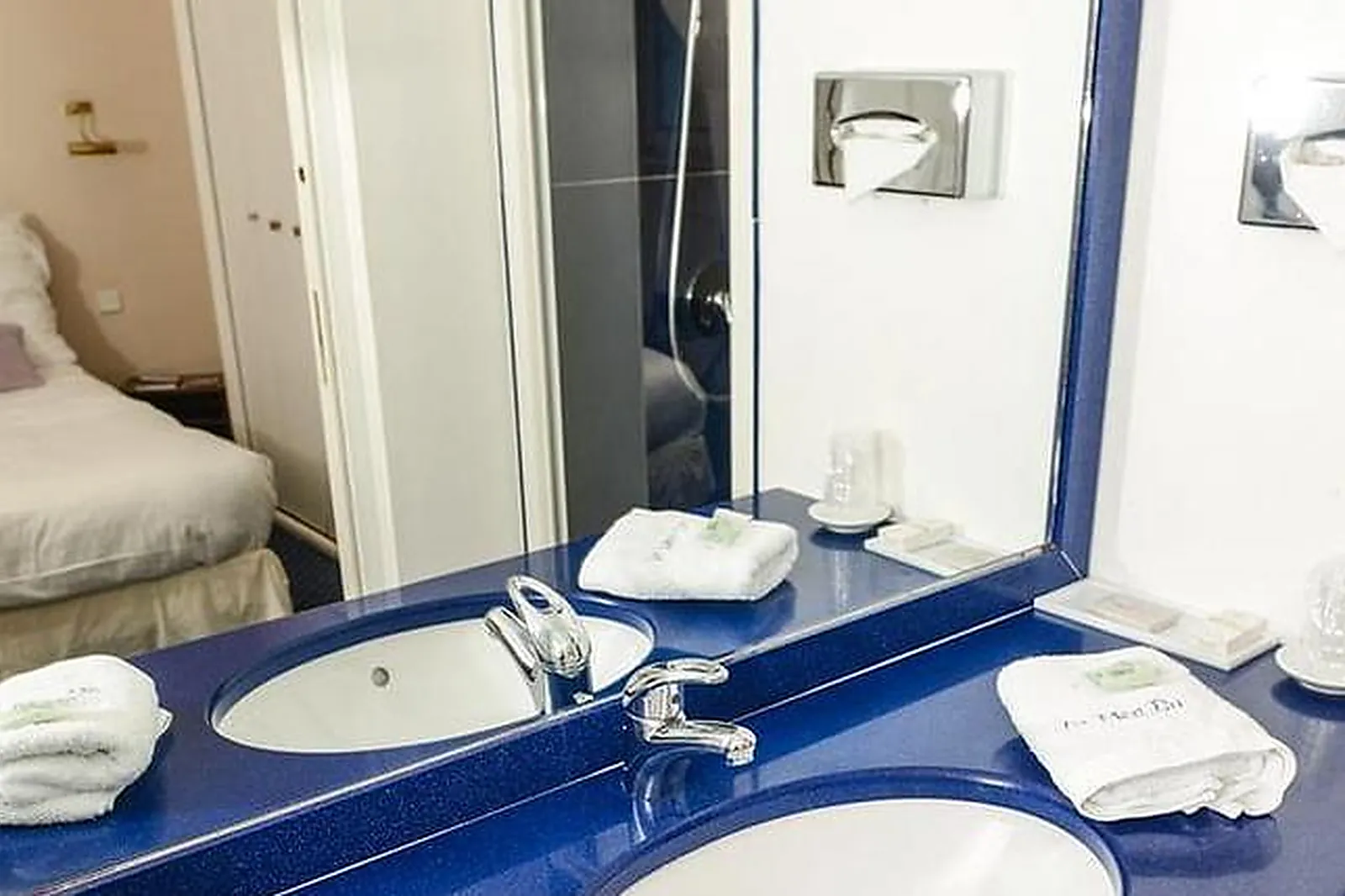 Lieux événementiels, AR MEN DU***