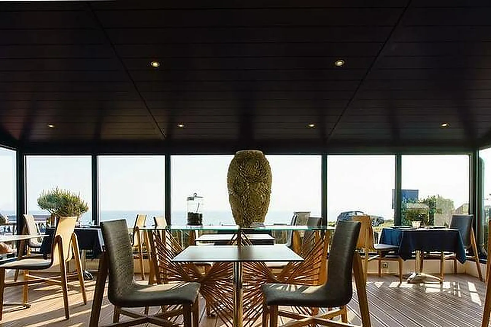 Lieux événementiels, AR MEN DU***