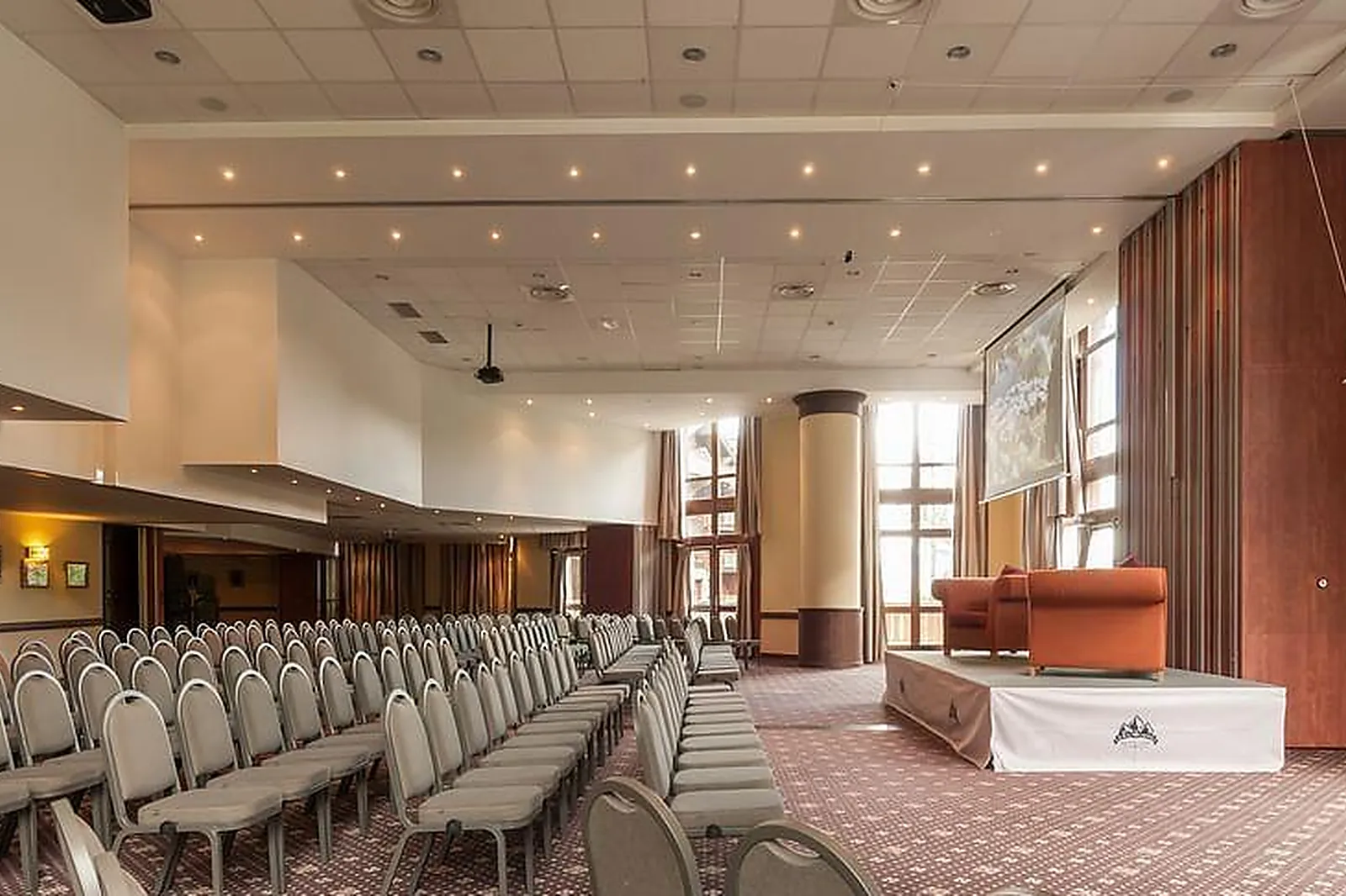 Lieux événementiels, ARC 1950 ***** PIERRE & VACANCES