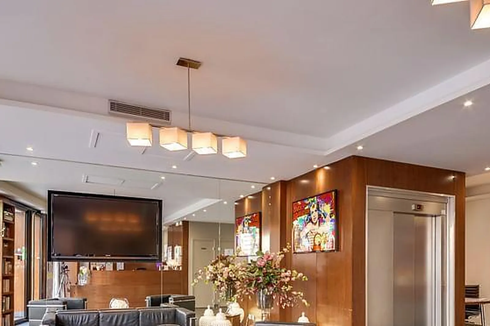 Lieux événementiels, ART HÔTEL EIFFEL ***