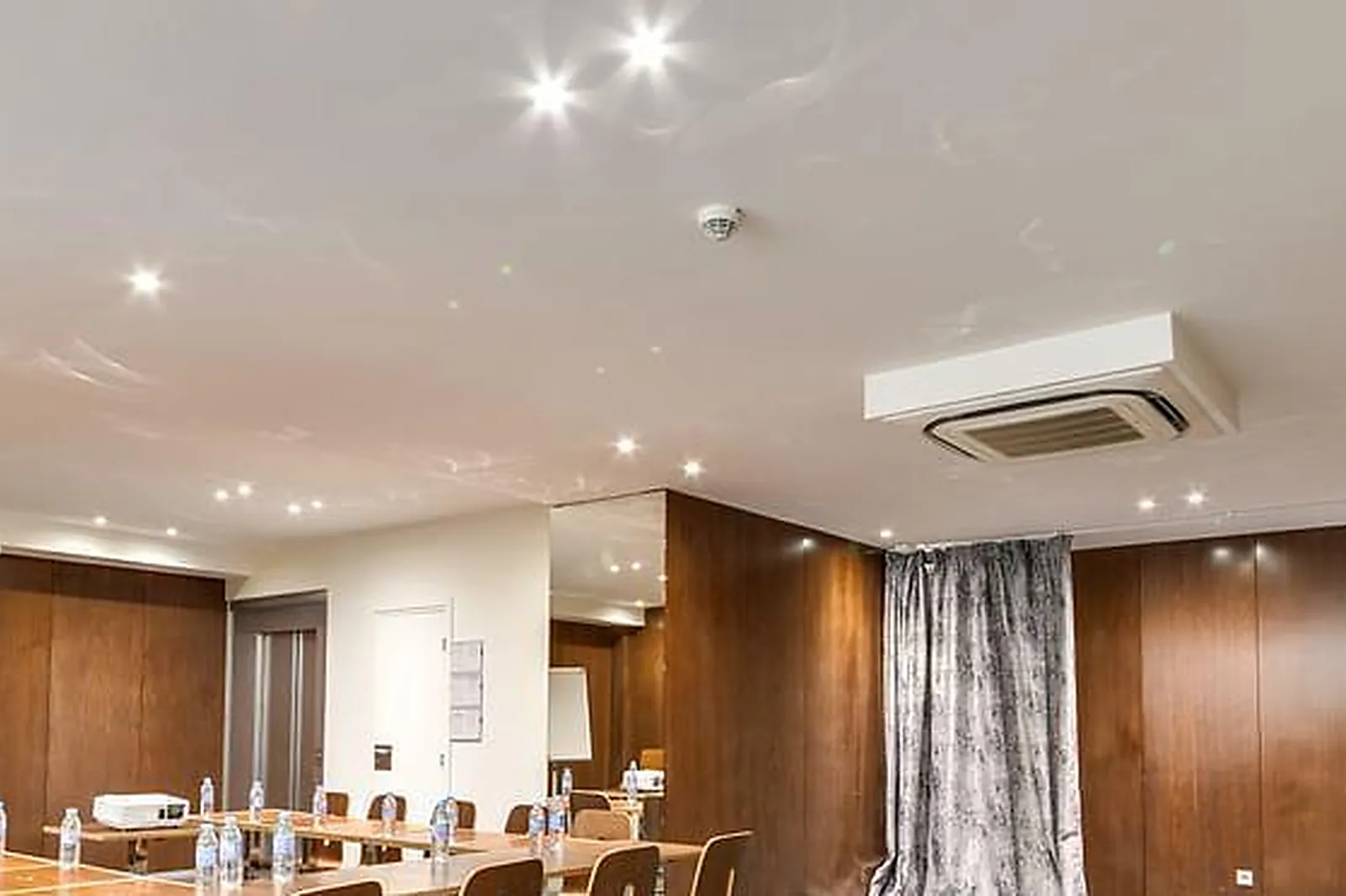 Lieux événementiels, ART HÔTEL EIFFEL ***