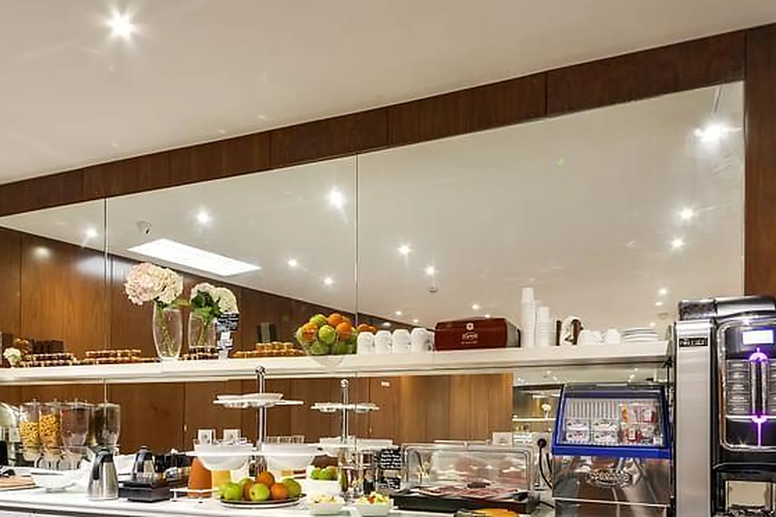 Lieux événementiels, ART HÔTEL EIFFEL ***