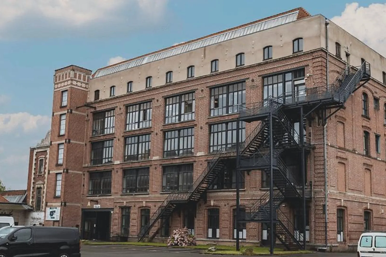 Lieux événementiels, COMME À LA MAISON