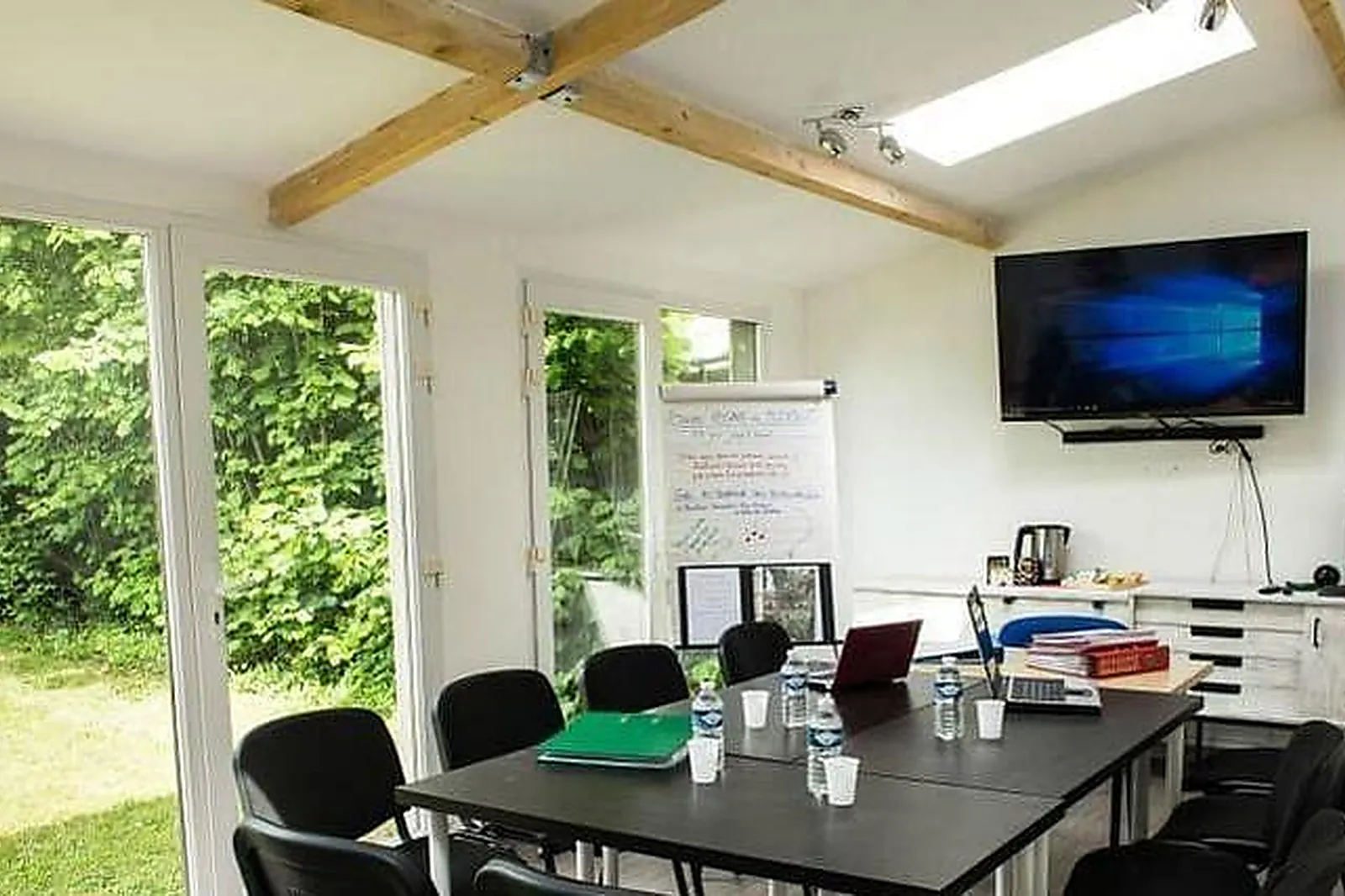 Lieux événementiels, AU BONHEUR DES RETROUVAILLES