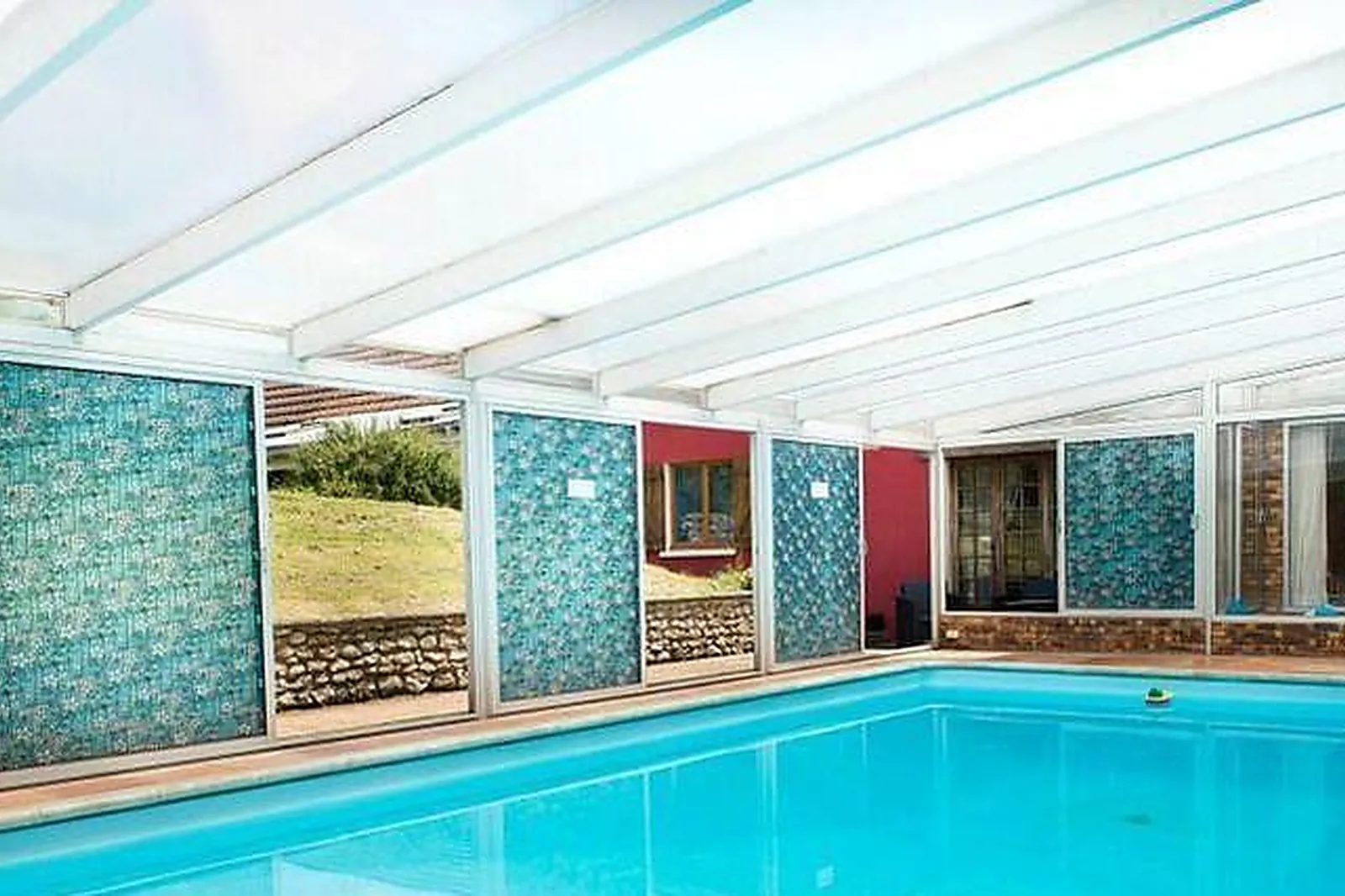 Lieux événementiels, AU BONHEUR DES RETROUVAILLES