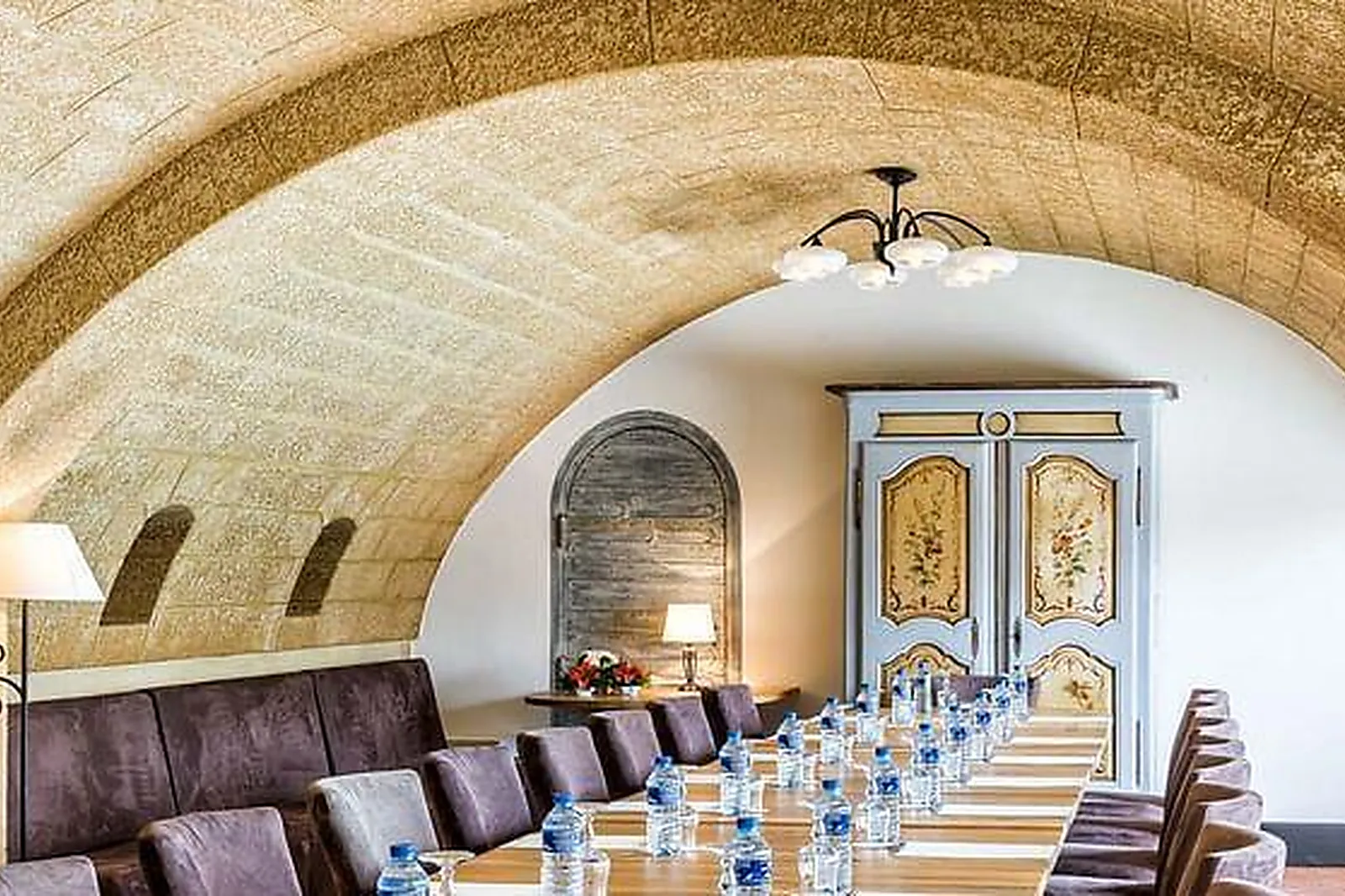 Lieux événementiels, AUBERGE CAVALIÈRE DU PONT DES BANNES ****