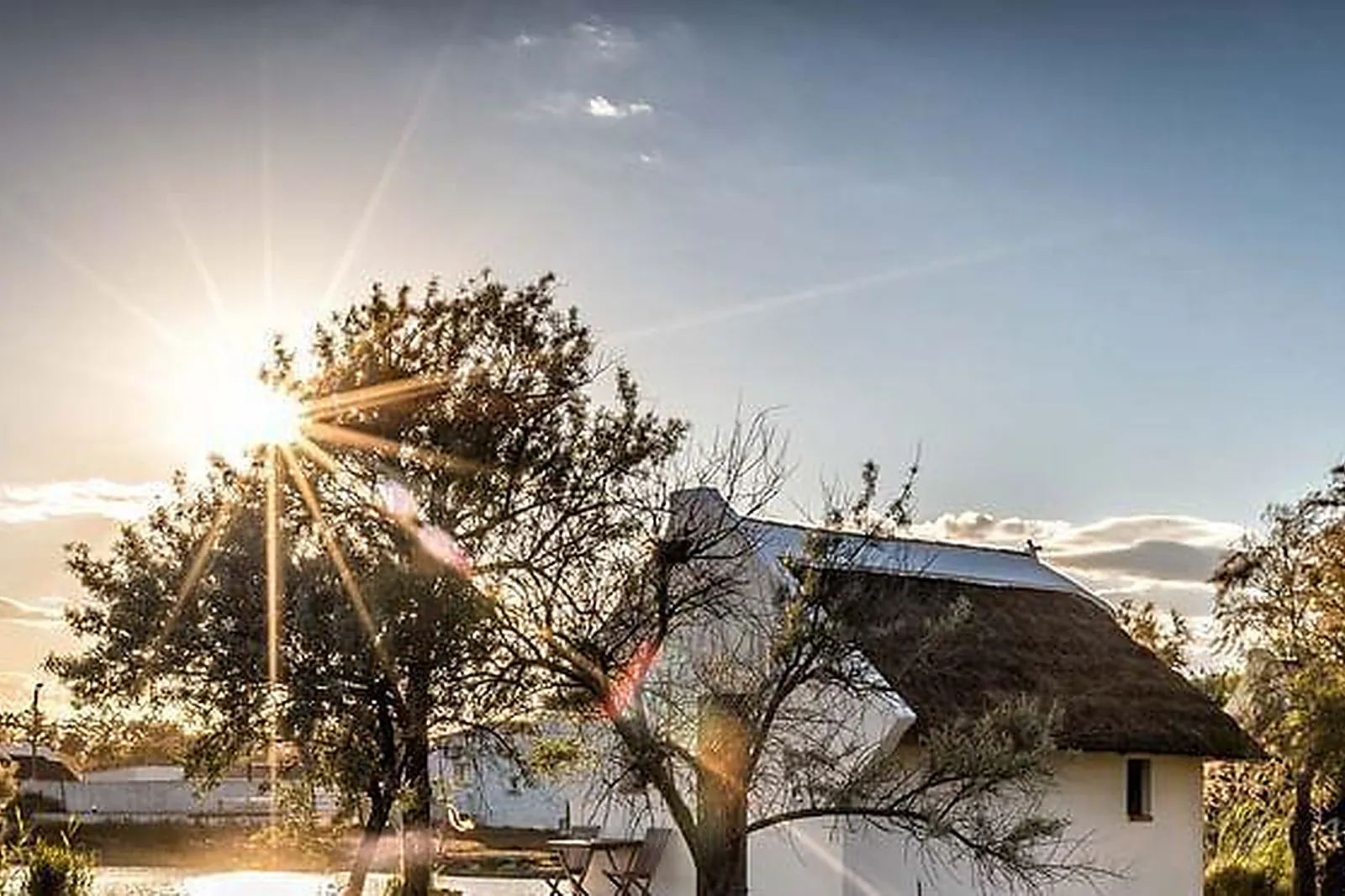 Lieux événementiels, AUBERGE CAVALIÈRE DU PONT DES BANNES ****