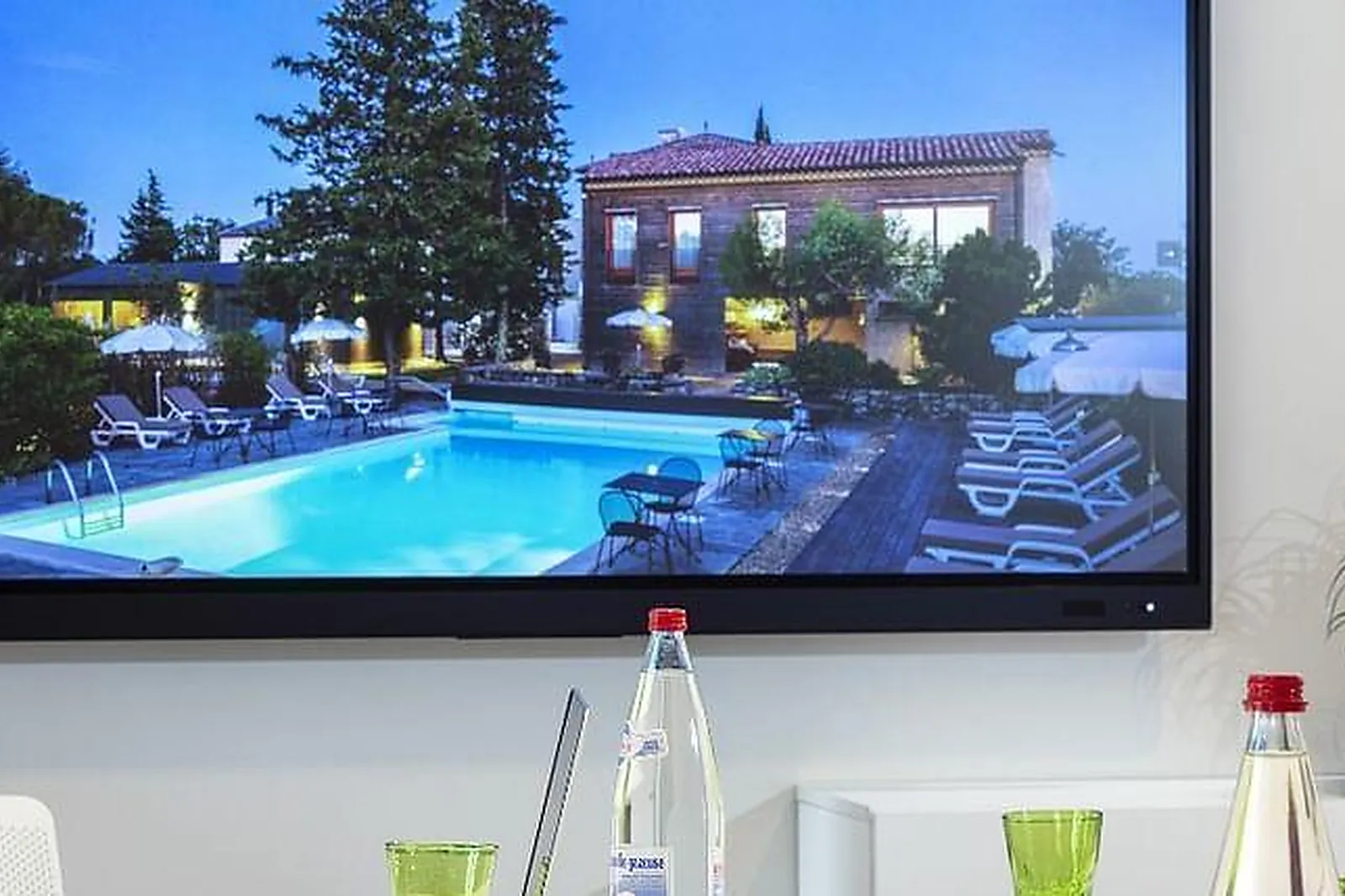 Lieux événementiels, AUBERGE LES MURETS