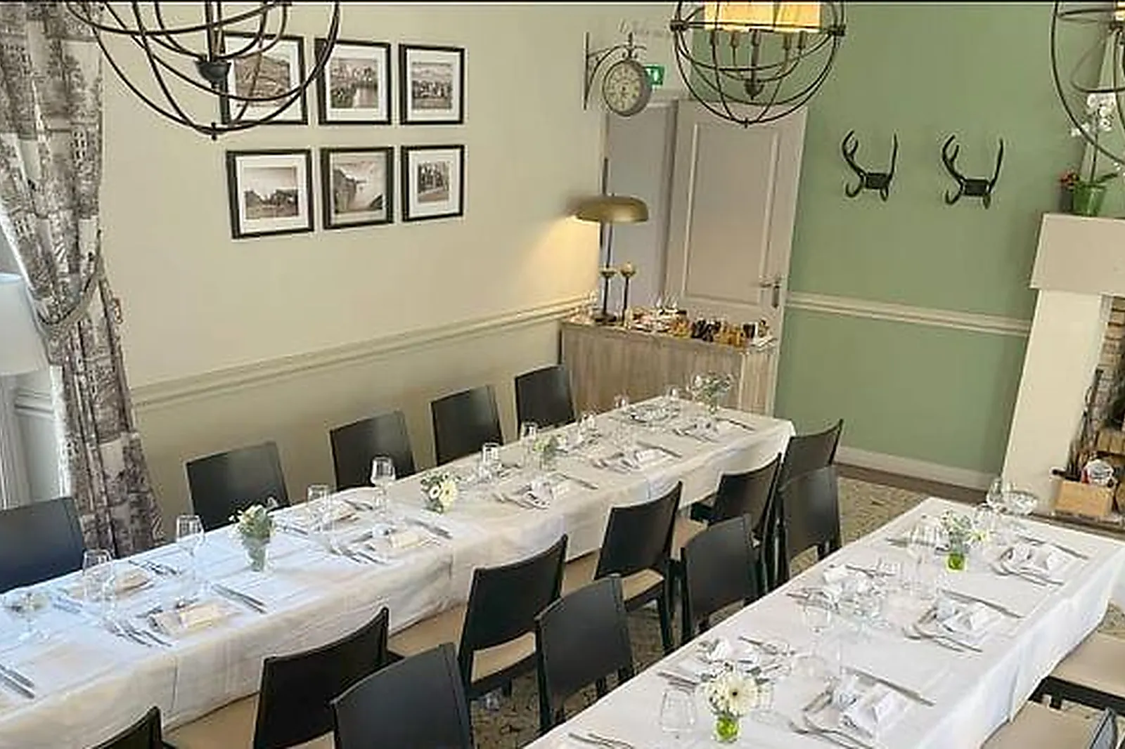 Lieux événementiels, AUBERGE DU CHASSEUR - RESTAURANT - HÔTEL - CAVISTE