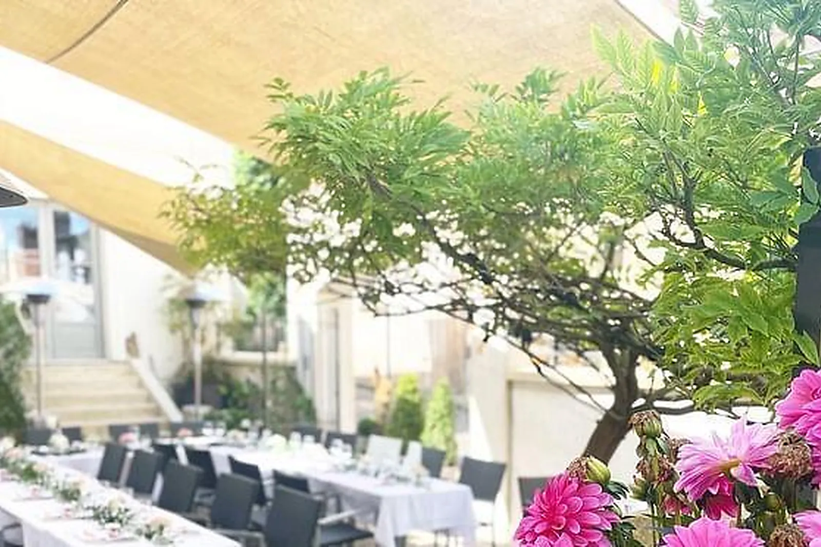 Lieux événementiels, AUBERGE DU CHASSEUR - RESTAURANT - HÔTEL - CAVISTE