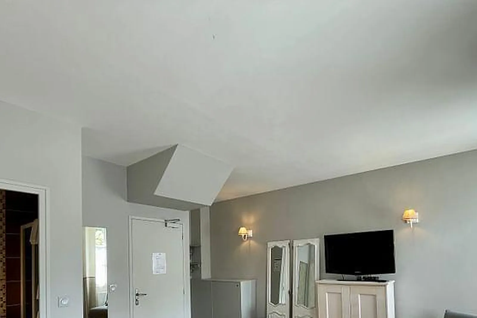 Lieux événementiels, AUBERGE DU CHASSEUR - RESTAURANT - HÔTEL - CAVISTE