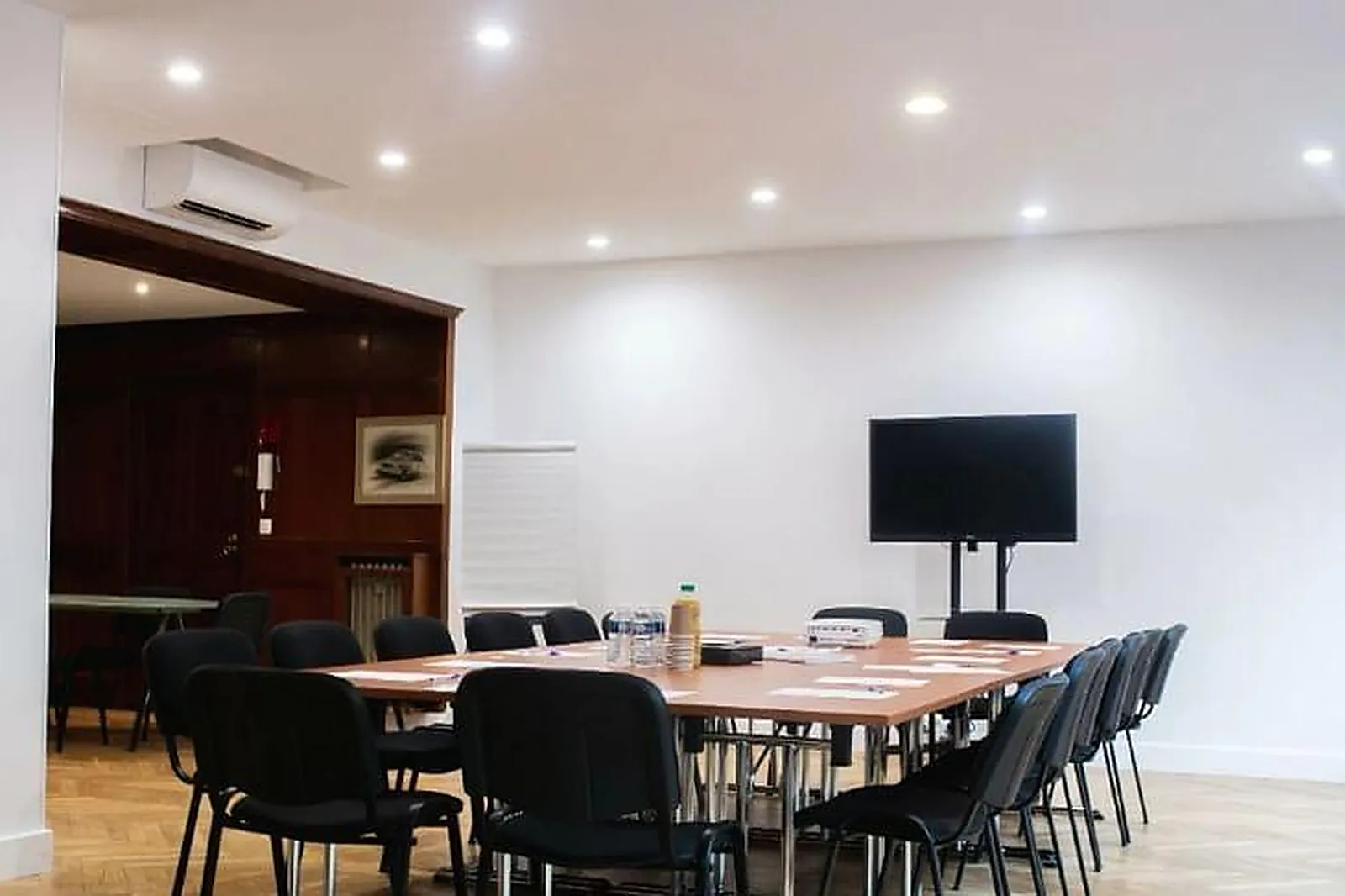 Lieux événementiels, LEO L'ENTREPRISE OUVERTE