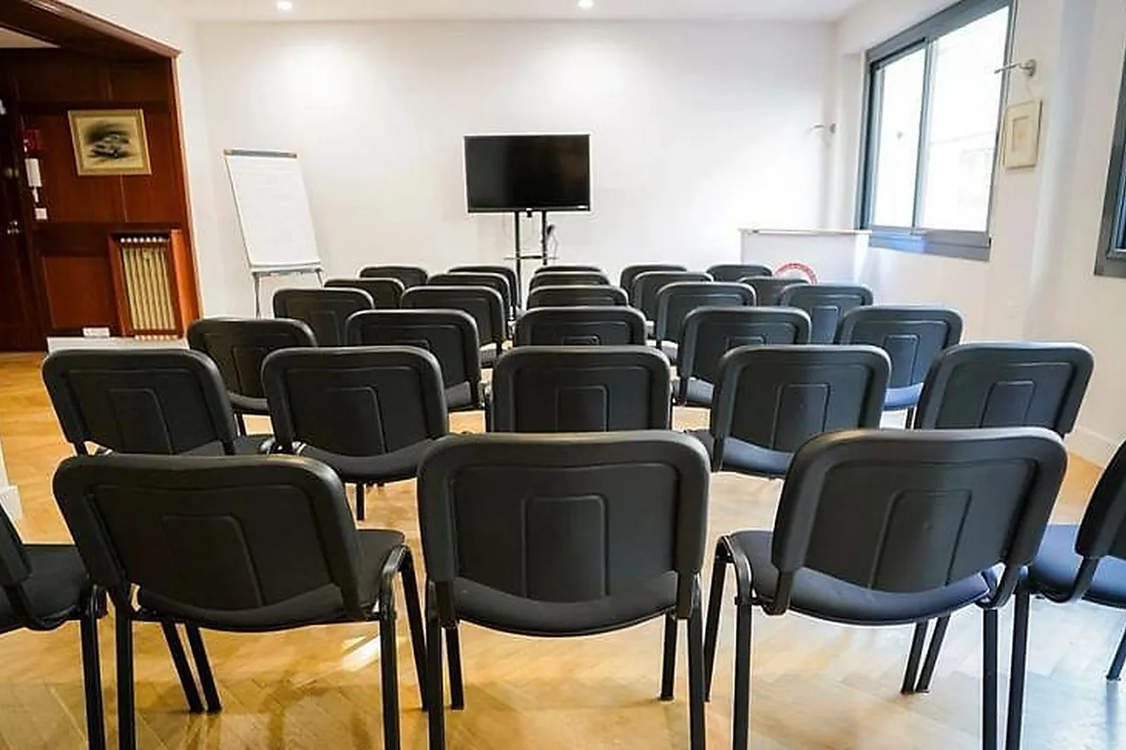 Lieux événementiels, LEO L'ENTREPRISE OUVERTE