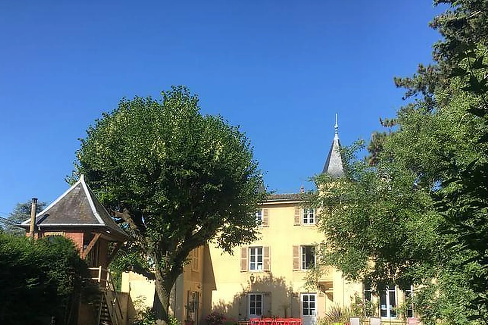 Lieux événementiels, AUX TOURELLES