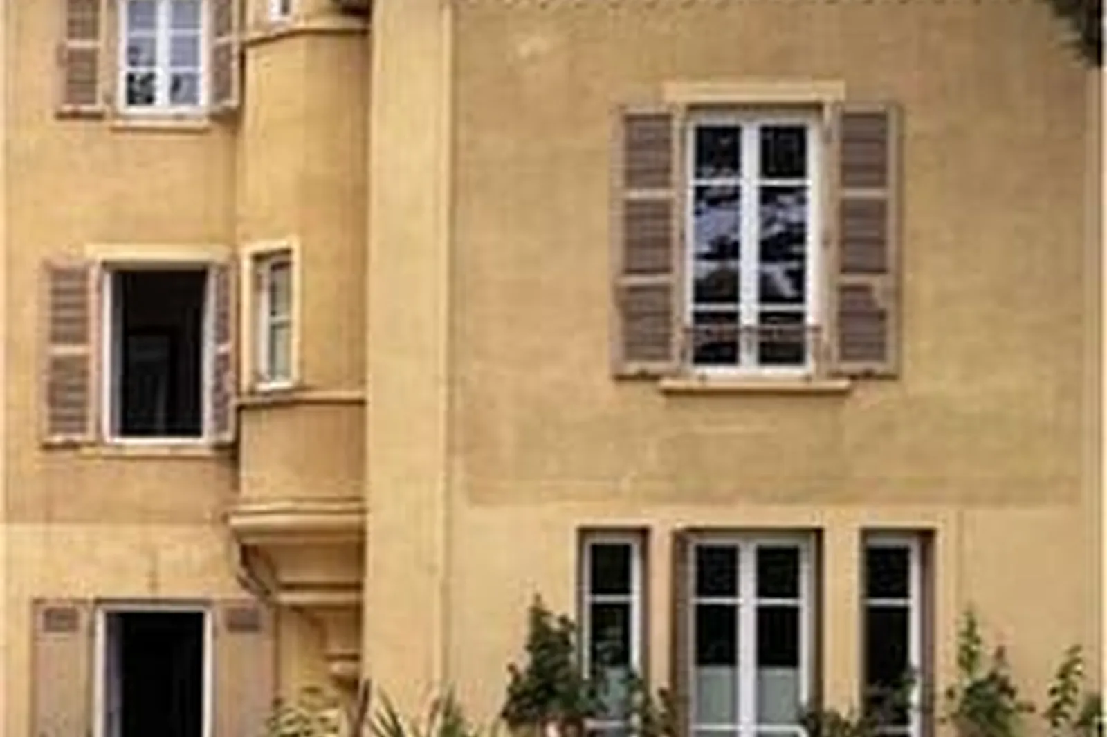 Lieux événementiels, AUX TOURELLES