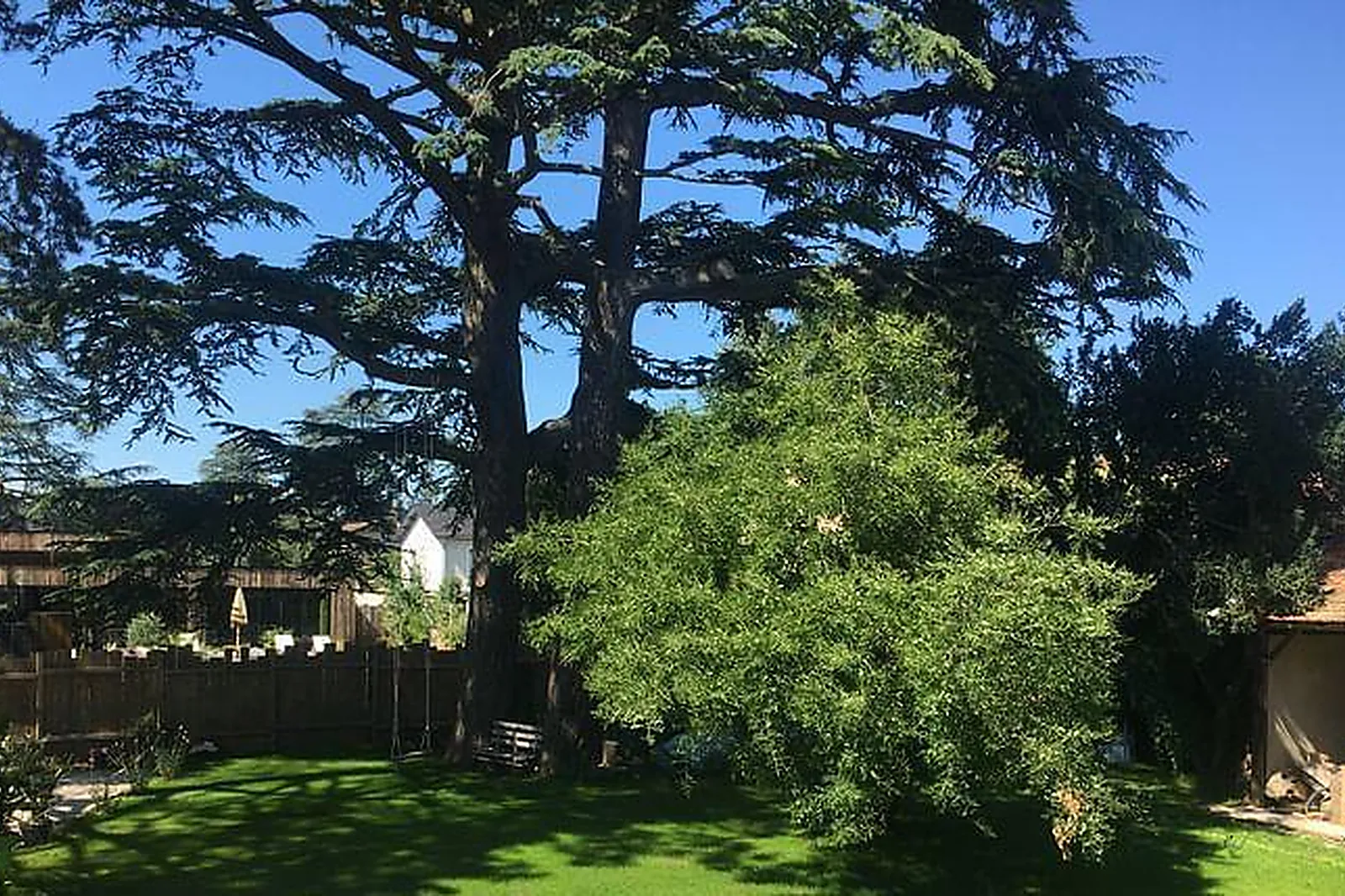 Lieux événementiels, AUX TOURELLES