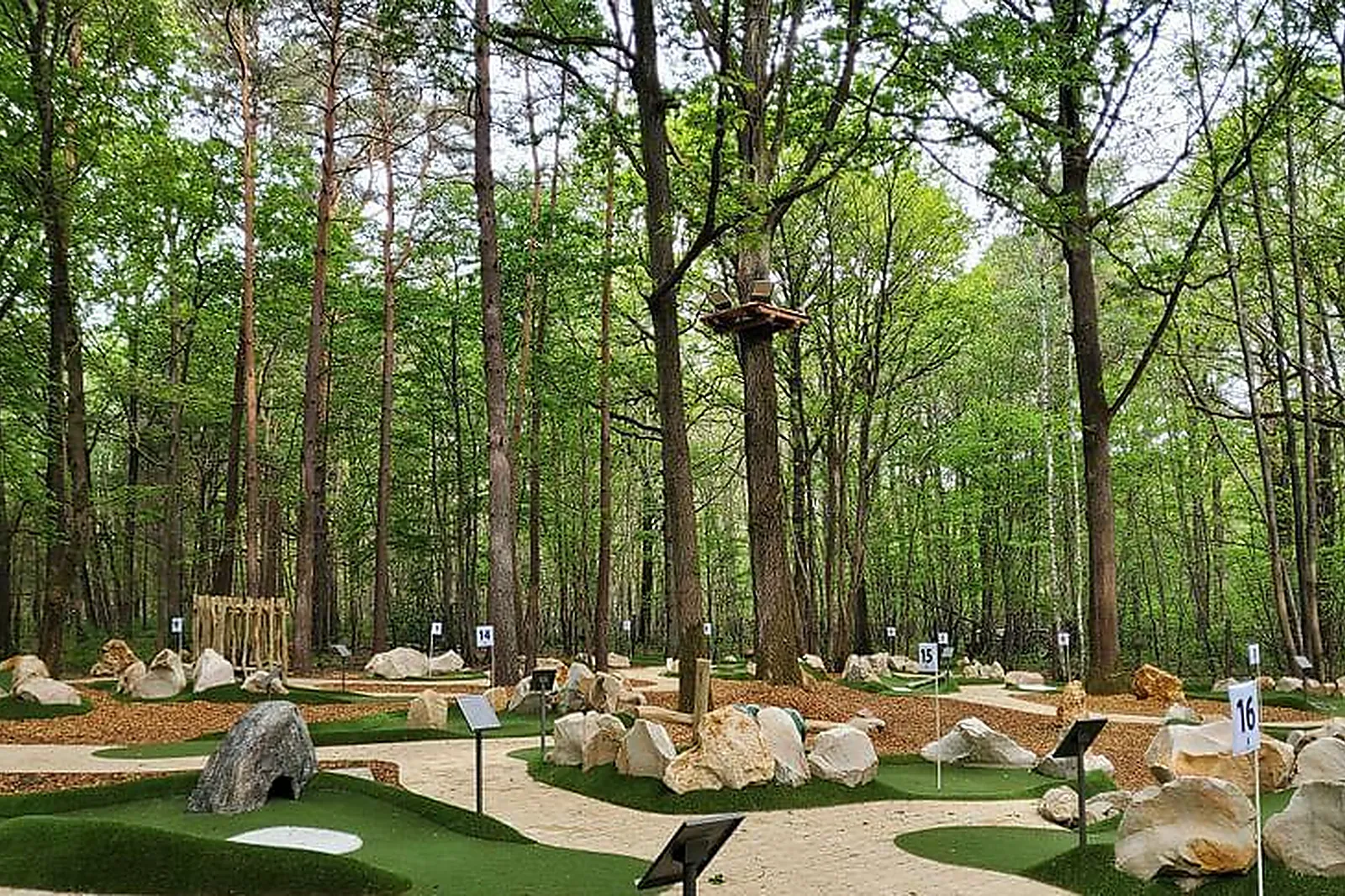 Lieux événementiels, AVENTURE FLOREVAL