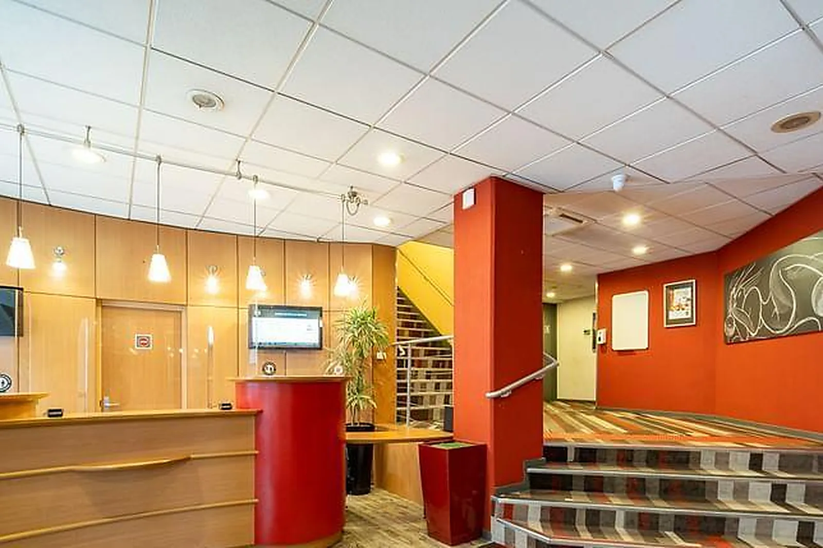 Lieux événementiels, B&B AMIENS CENTRE CATHÉDRALE***