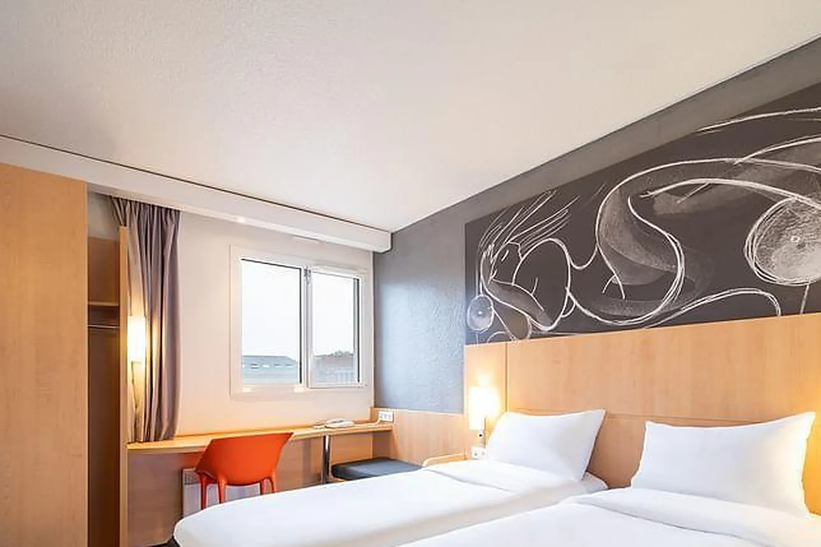 Lieux événementiels, B&B AMIENS CENTRE CATHÉDRALE***