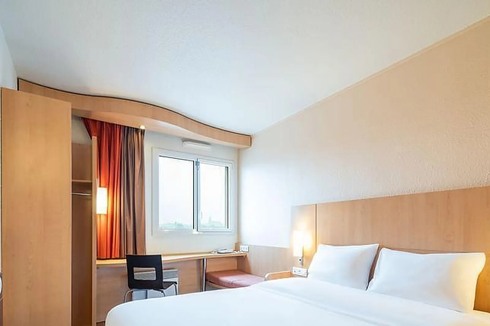 Lieux événementiels, B&B AMIENS CENTRE CATHÉDRALE***