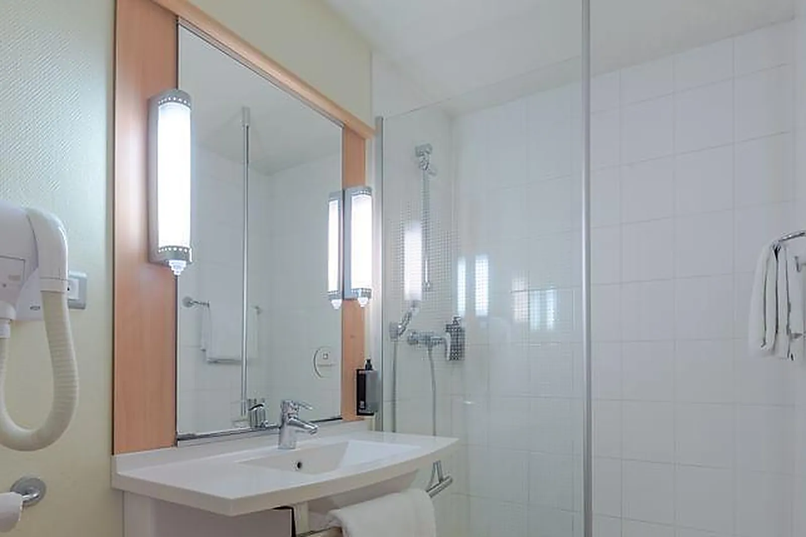 Lieux événementiels, B&B CHARTRES CENTRE CATHÉDRALE***