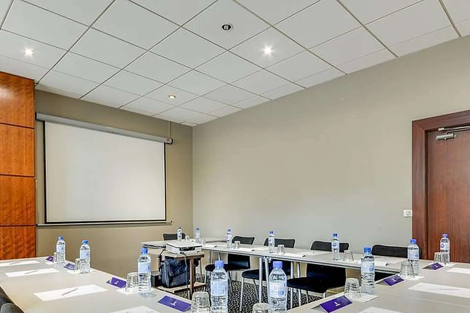 Lieux événementiels, B&B HOTEL PARIS 17 BATIGNOLLES ***