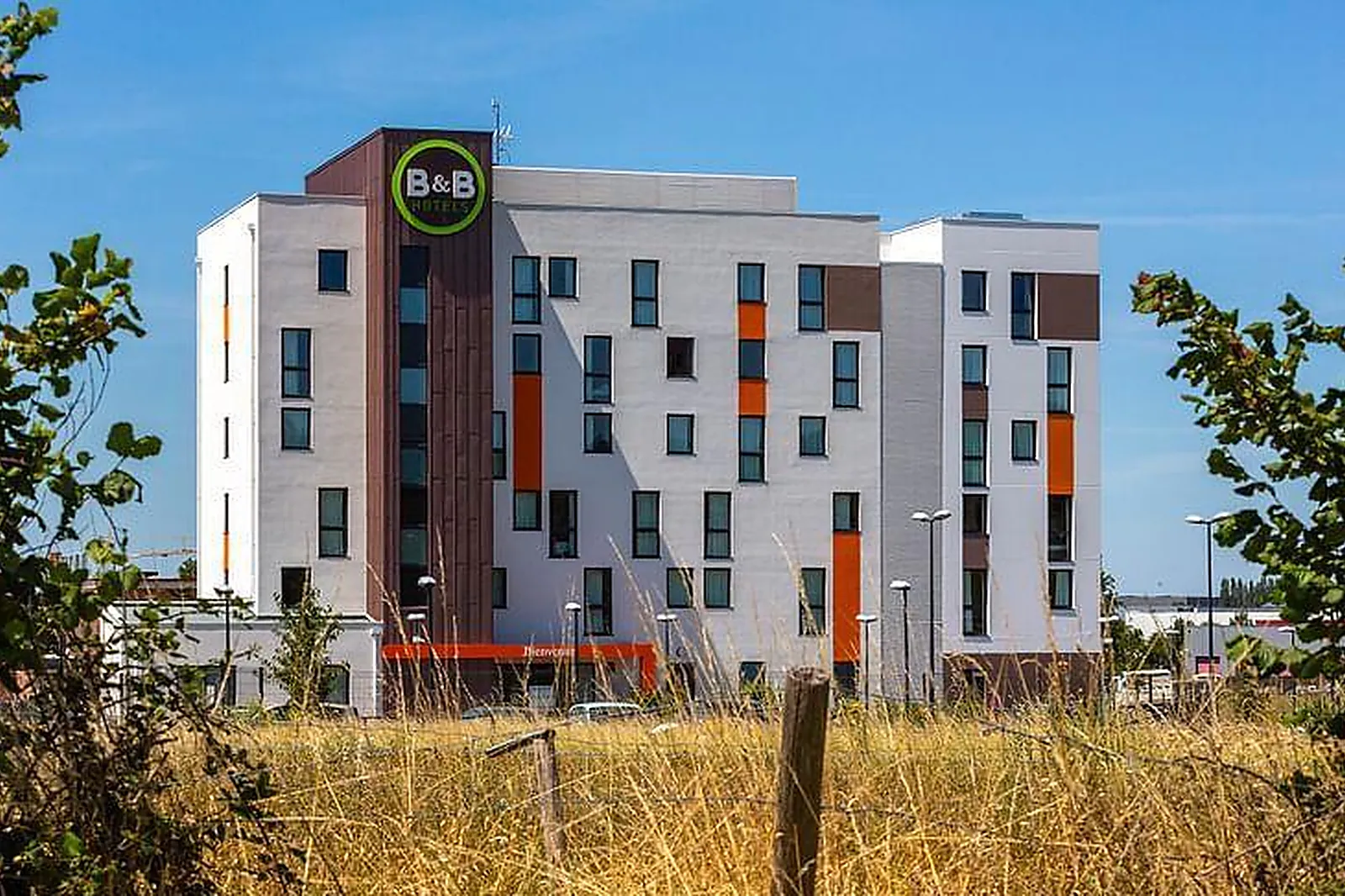 Lieux événementiels, B&B HÔTEL LES HERBIERS**