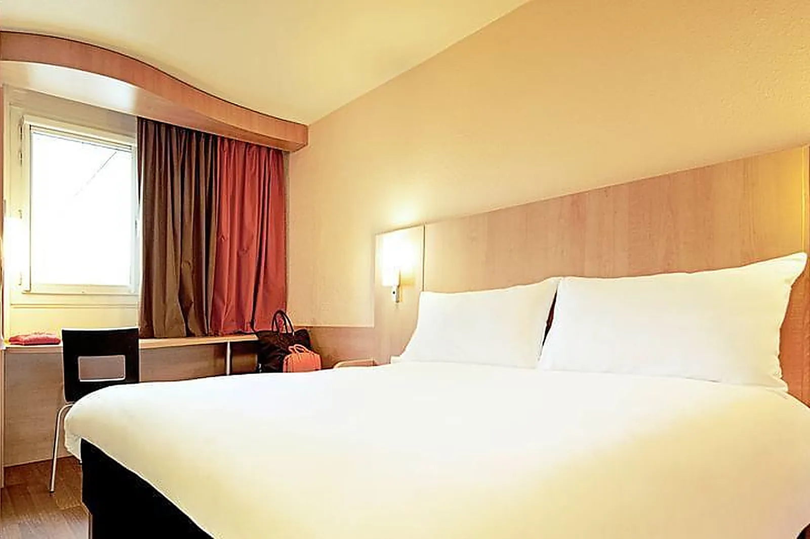 Lieux événementiels, B&B HÔTEL LYON EUREXPO BRON