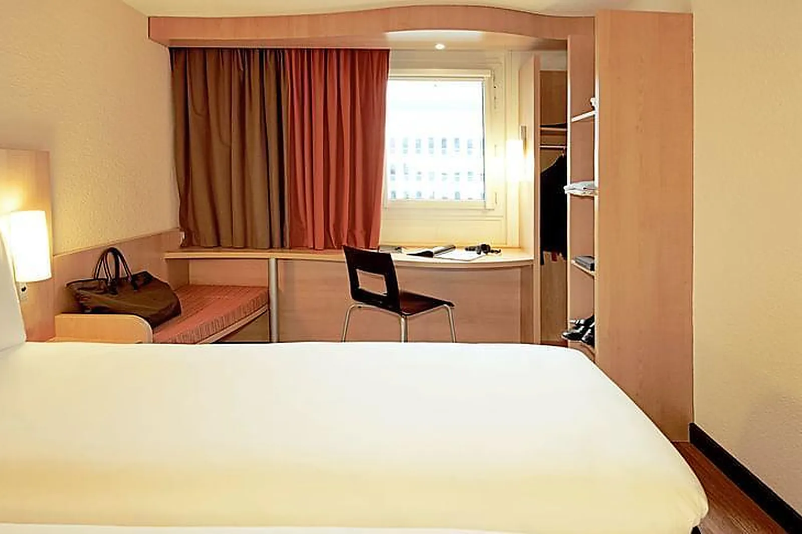 Lieux événementiels, B&B HÔTEL LYON EUREXPO BRON