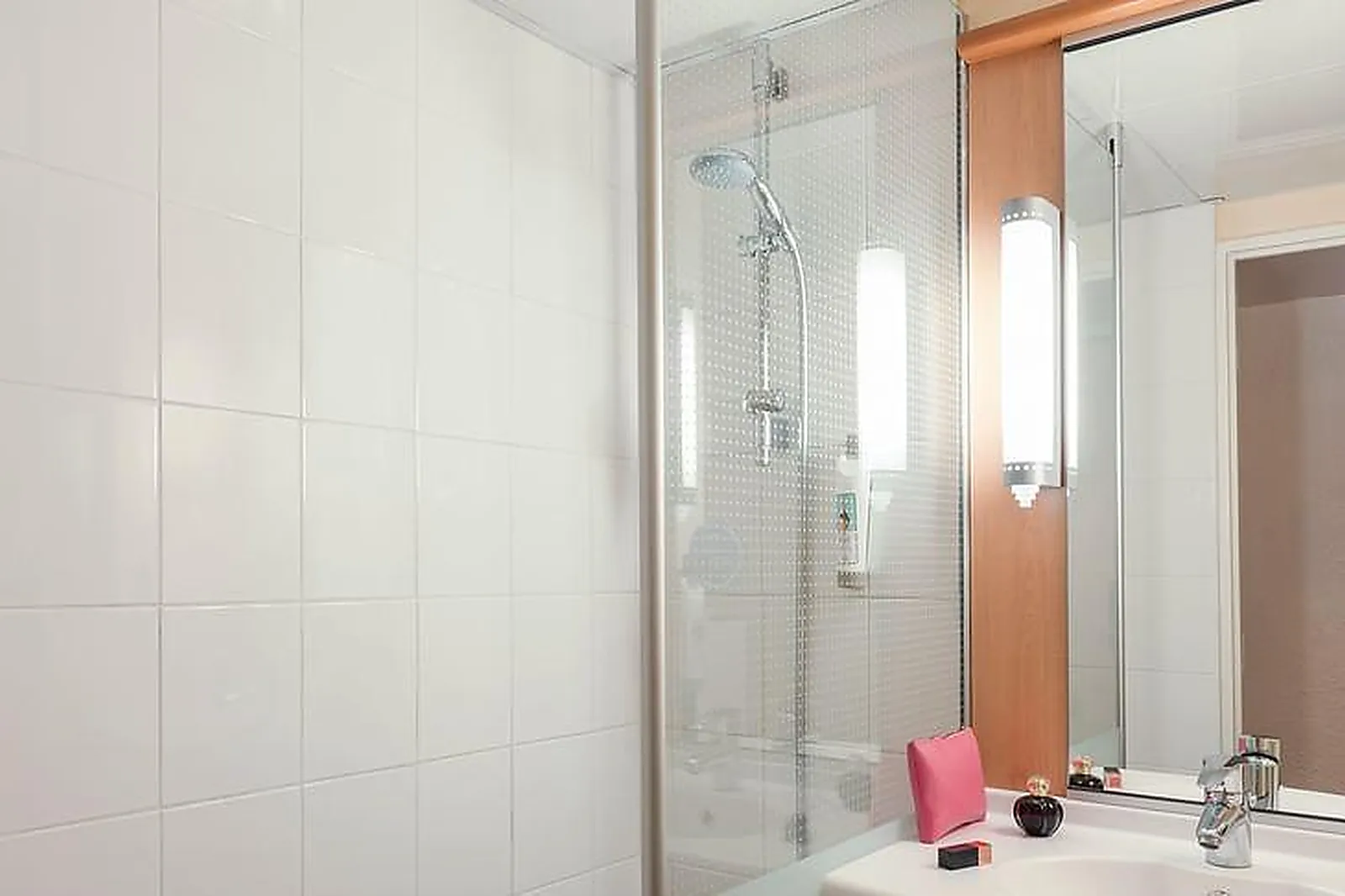 Lieux événementiels, B&B HÔTEL LYON EUREXPO BRON