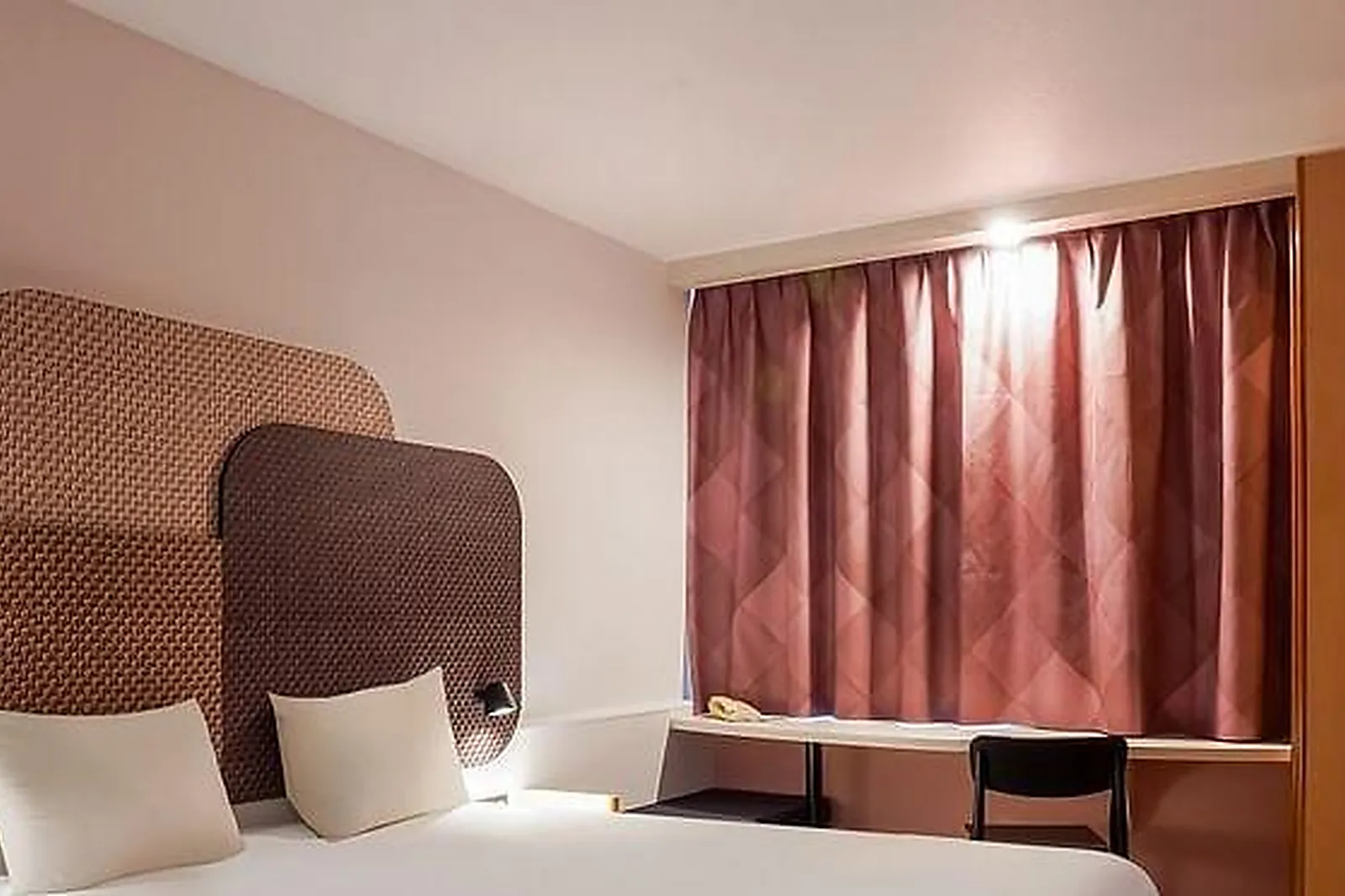 Lieux événementiels, B&B HÔTEL PARIS NORD 2 CDG AÉROPORT***