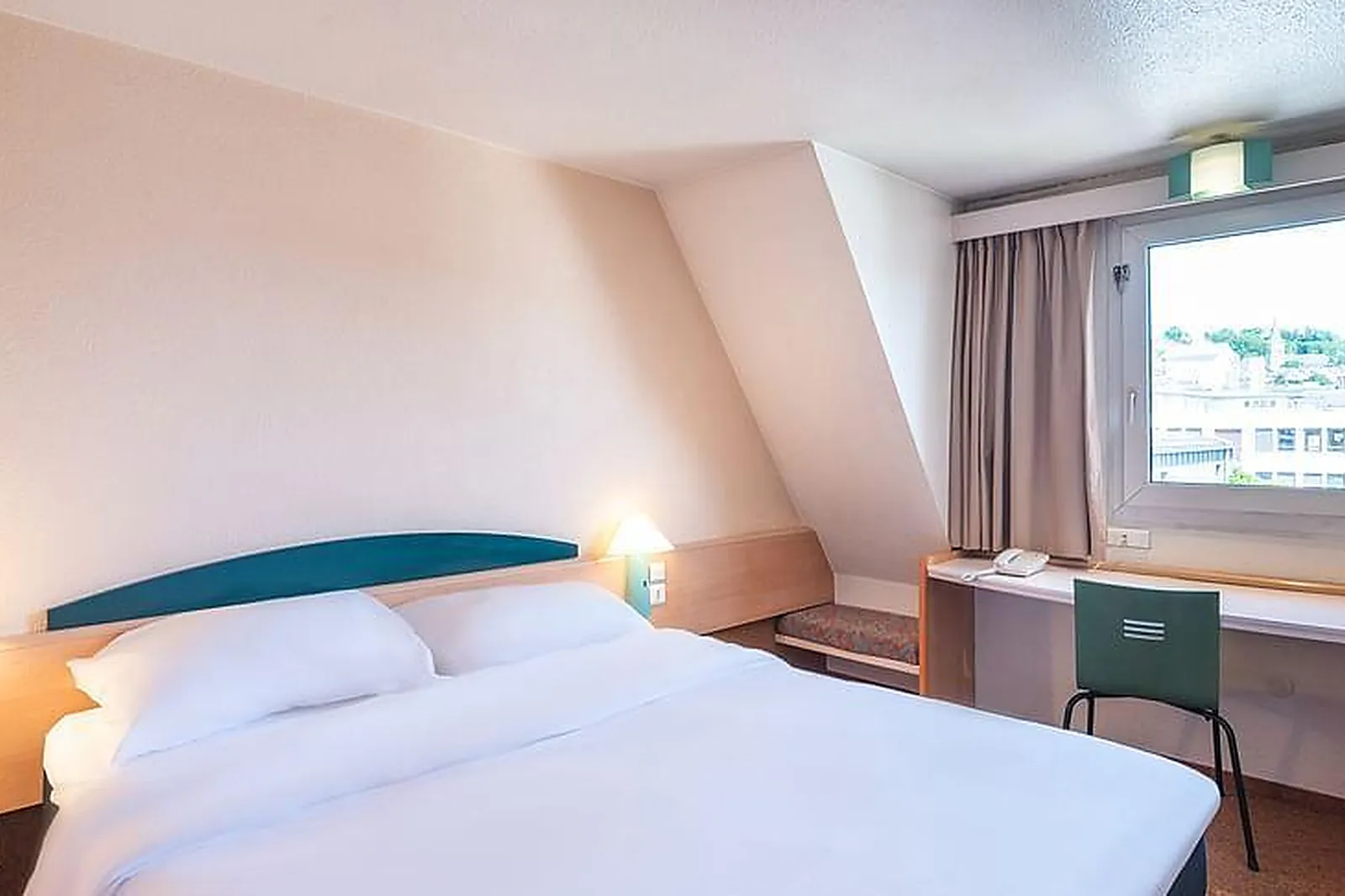 Lieux événementiels, B&B ROUEN CENTRE RIVE DROITE***