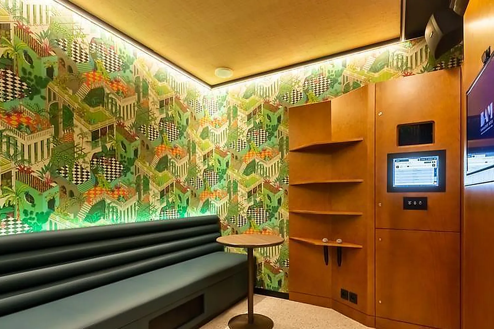 Lieux événementiels, BAM KARAOKE BOX CHARTRONS