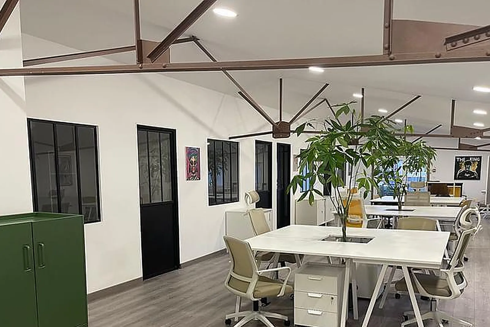 Lieux événementiels, BUREAUX PARTAGÉS