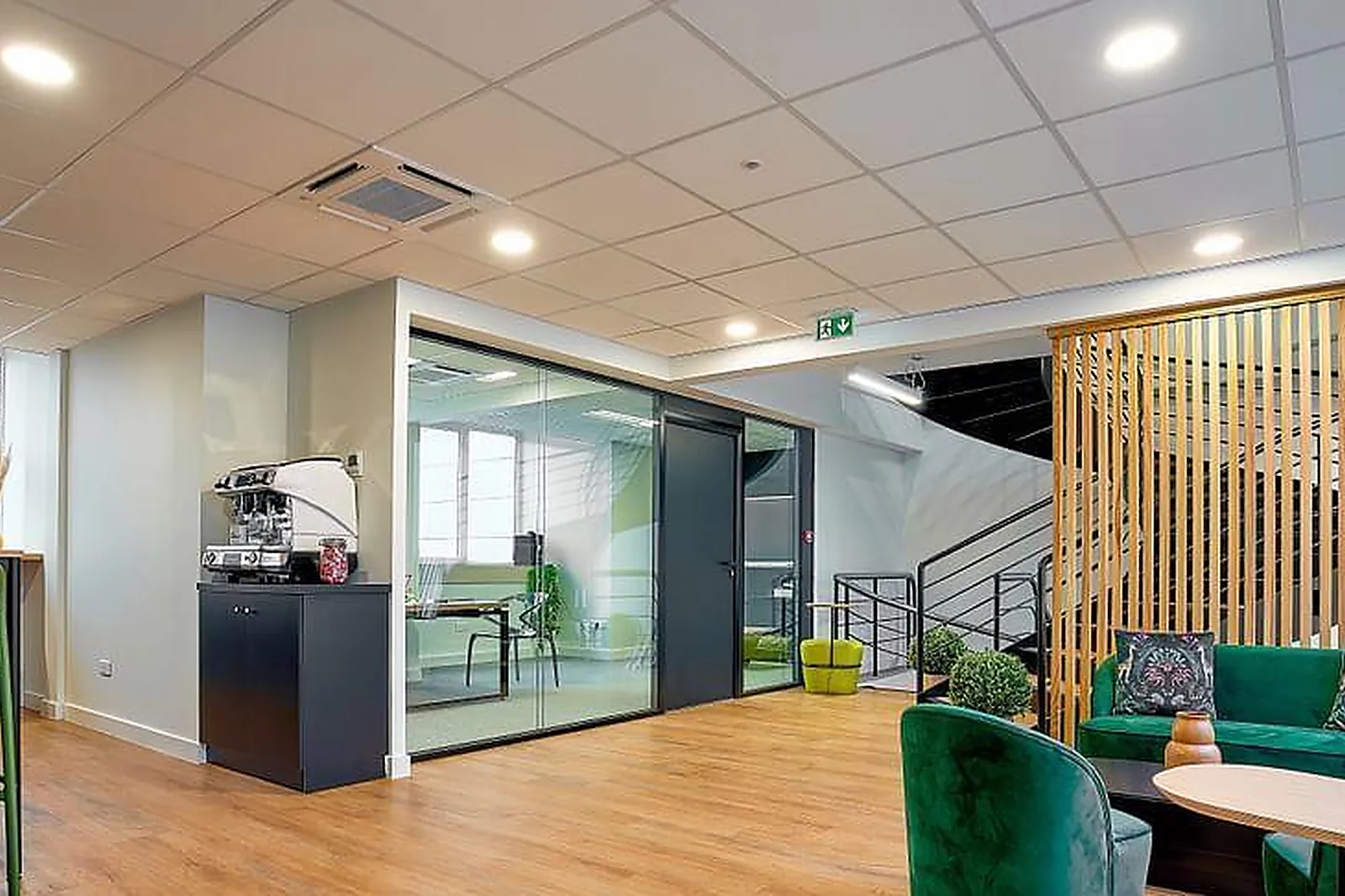 Lieux événementiels, COWORKING LA LOUVIÈRE