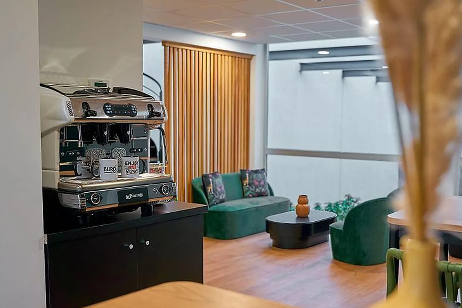 Lieux événementiels, COWORKING LA LOUVIÈRE