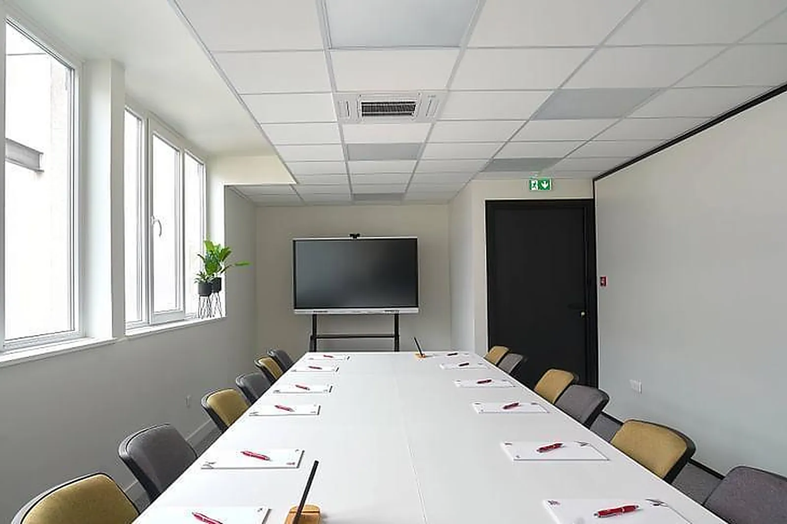 Lieux événementiels, COWORKING LA LOUVIÈRE